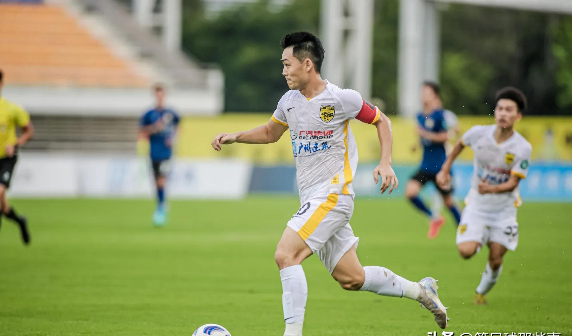 赛后广州队备战西甲，状态回暖细节曝光，气氛紧张，轮换策略成焦点的简单介绍爱游戏体育